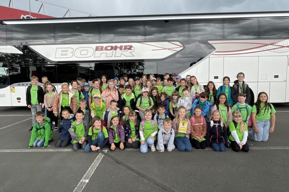 Gruppenfoto der Kinder der Grundschule Hambuch in Mainz